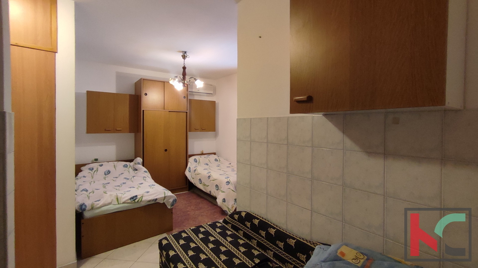 Istria, Pola, Šišan, casa bifamiliare su un terreno di 3731 m2