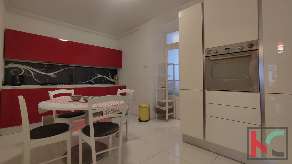 Istria, Pula, modern apartment in the center, 200 m to the market