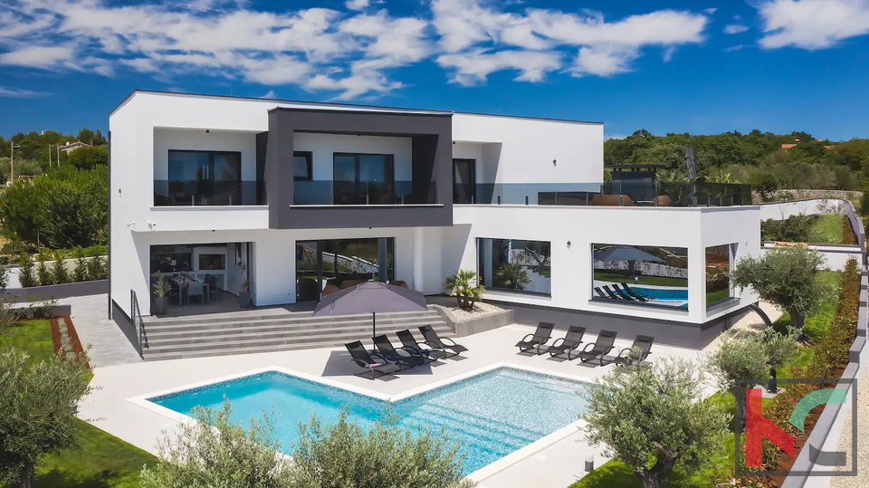 Istria, Krnica, Luxury villa, sea view, swimming pool 58m2