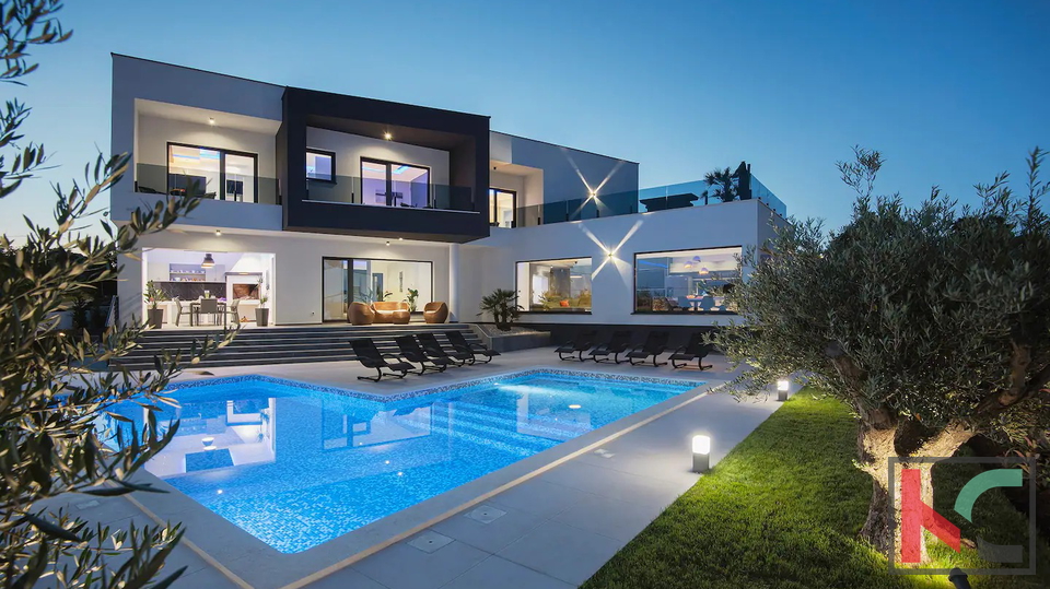 Istria, Krnica, Luxury villa, sea view, swimming pool 58m2