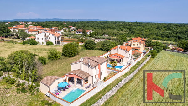 Istria, Marčana, casa vacanze 160m2 con piscina