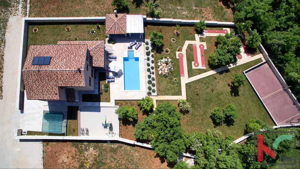 Štokovci - Luxus 4 * Villa mit einem Garten von 2000m2