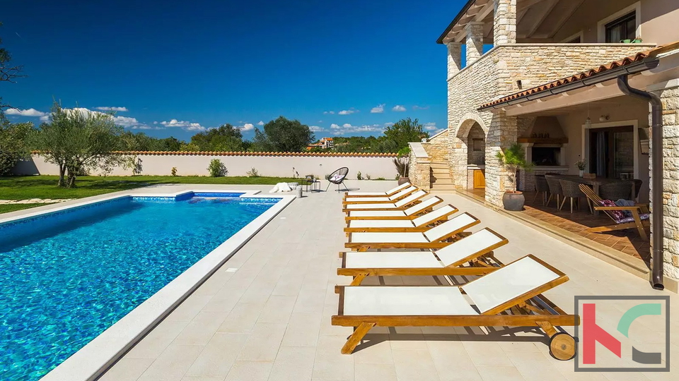 Istria, Marčana, bellissima casa vacanze con campo da tennis e piscina, #vendita