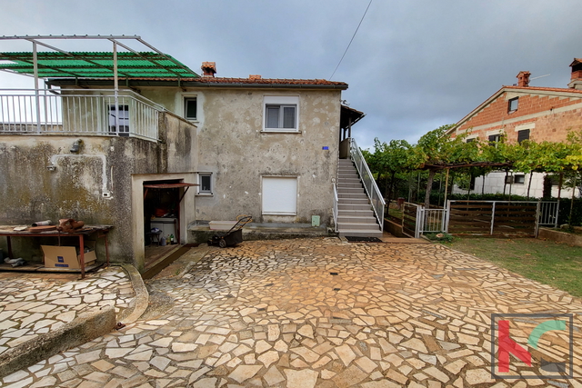 Istria - Peruški, house on a spacious plot of 1000m2, sea view # for sale