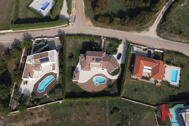 Istria, Valle, casa per vacanze con piscina su un ampio terreno di 1650m2, #vendita