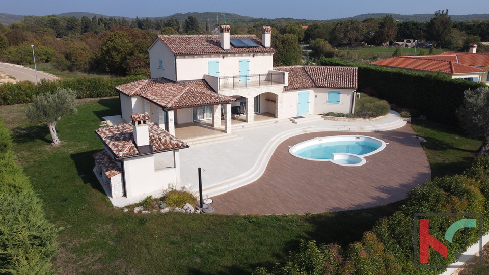 Istria, Valle, casa per vacanze con piscina su un ampio terreno di 1650m2, #vendita