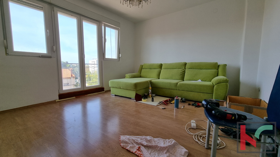 Pula, Vidikovac, geräumige Wohnung 110m2 mit 3 Terrassen und 196m2 Garten