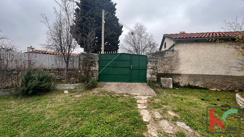 Istria, Svetvinčenat, Casa, 136 m2 con potenziale su un bellissimo terreno #vendita