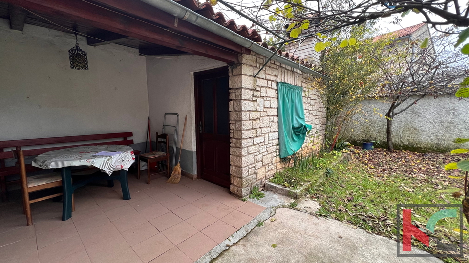 Istria, Svetvinčenat, Casa, 136 m2 con potenziale su un bellissimo terreno #vendita