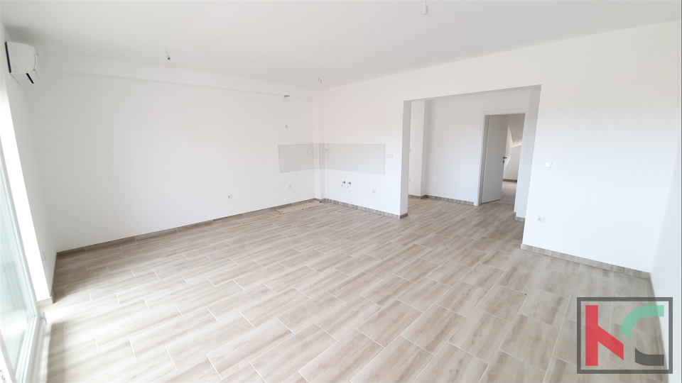 Istra, Peroj-Barbariga, apartma 102,89 m2 s pogledom na morje