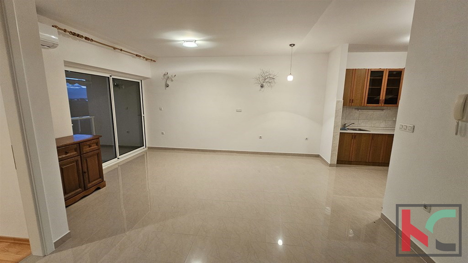 Istra, Peroj, dvosobni apartma 64,67m2 s pogledom na morje