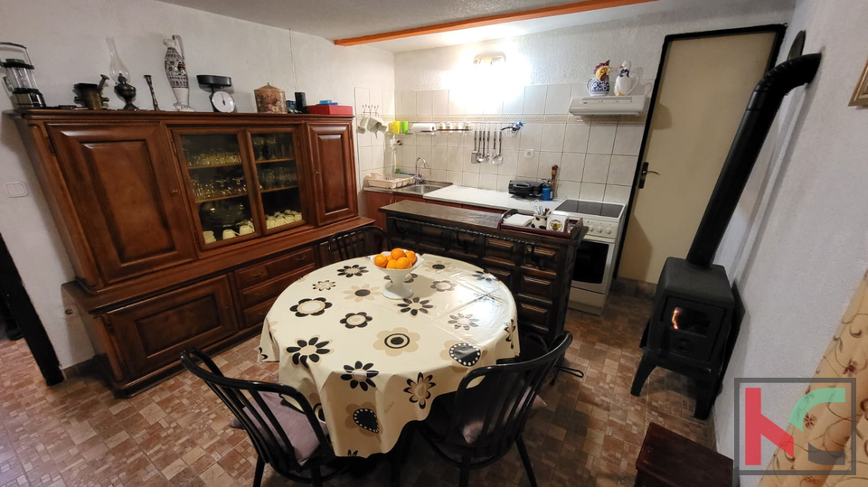 Istria, Pavićini, renovated Istrian stone house 198m2