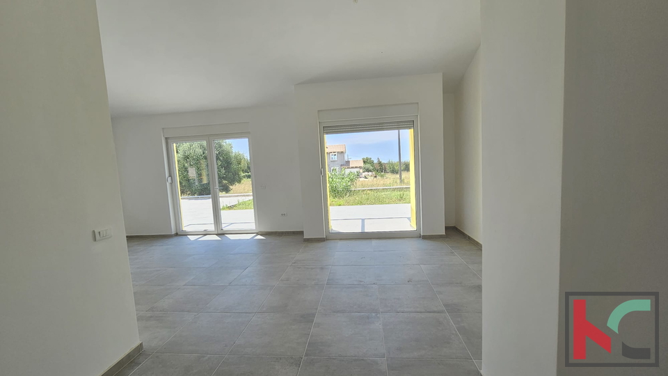 Istria, Dignano, piano terra 103 m2 con piscina e giardino, vista mare, #vendita