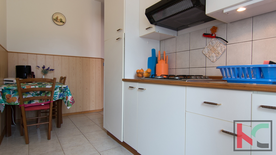 Istrien, Fažana, Valbandon, Einfamilienhaus mit Swimmingpool und 3 Wohnungen, #verkaufen