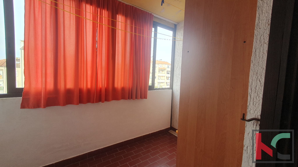 Pula, Stoja, partially renovated apartment of 76.25 m2, with two balconies #sale