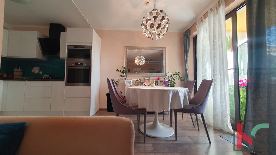 Pula, Stoja, partially renovated apartment of 76.25 m2, with two balconies #sale