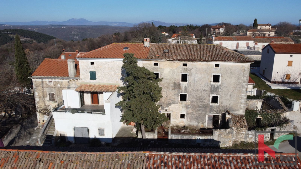 Istra, Barban, kamena kuća za renovaciju. #prodaja