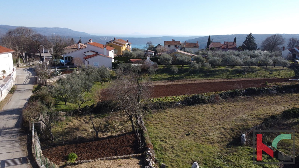 Istria, Barban, casa in pietra da ristrutturare e terreno di 1826 m2, #vendita