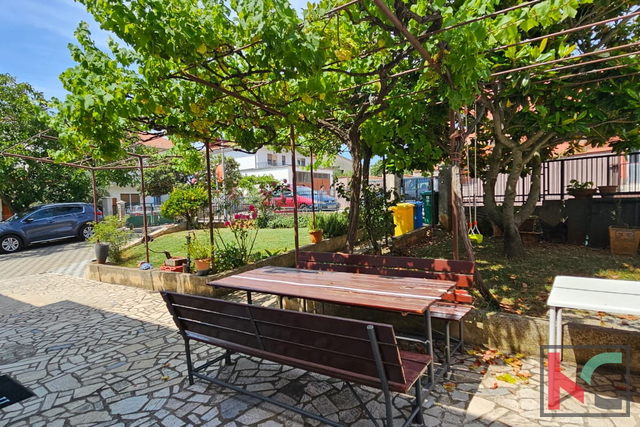 Istria, Pula, comfortable family apartment 3SS+DB 133.29m2 with landscaped garden, quiet location, #sale