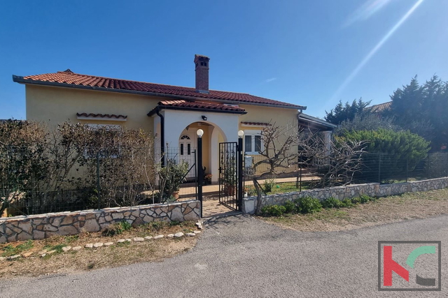 Istria, Lisignano, casa indipendente con giardino su un'area di 541m2, #vendita