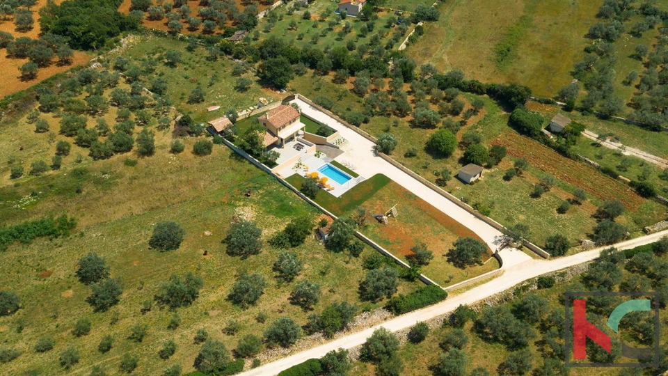 Istrien, Fažana, luxuriöse Villa in Fažana umgeben von Natur auf 2200m2 Garten, #verkaufen