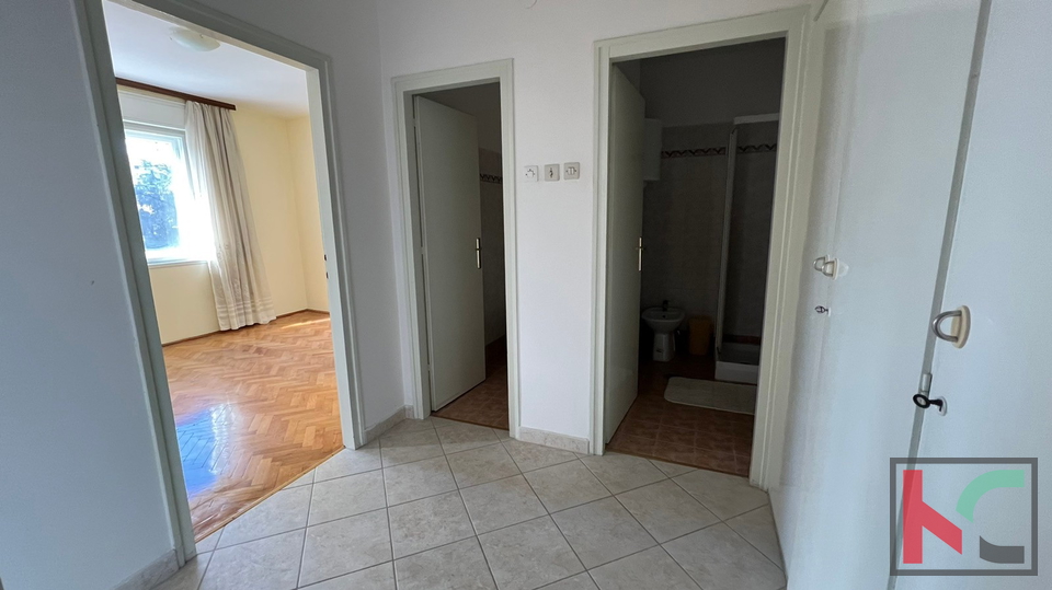 Pula, Veruda, four-room family apartment on the second floor in a desirable location #sale