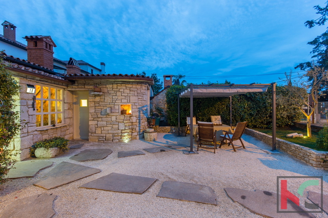 Istrien, Poreč, Kaštelir, Familiensteinhaus mit Meerblick von 228m2 #verkaufen