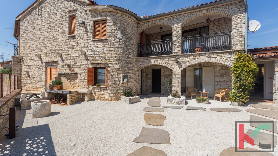 Istrien, Poreč, Kaštelir, Familiensteinhaus mit Meerblick von 228m2 #verkaufen