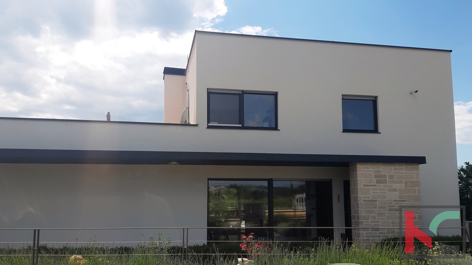 Istria, Višnjan, modern house with swimming pool and garden, 4 bedrooms, #sale