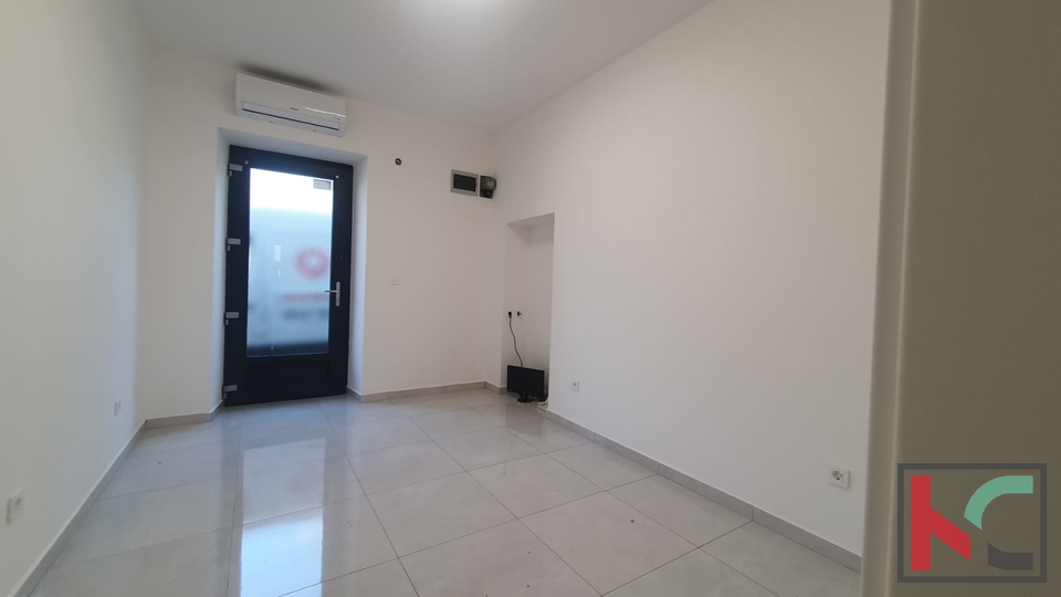 Pula, Centar, poslovni prostor potpuno renoviran 25m2 #prodaja