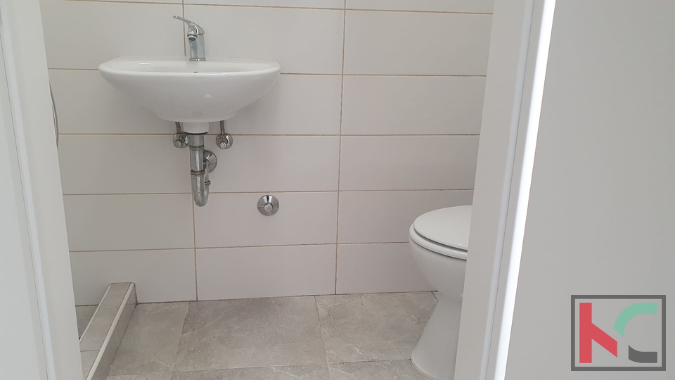 Pula, Centar, poslovni prostor potpuno renoviran 25m2 #prodaja