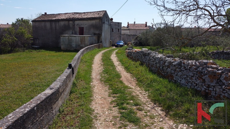 Istra - Svetvinčenat, zazidljivo zemljišče 400m2 na odlični lokaciji, #prodaja