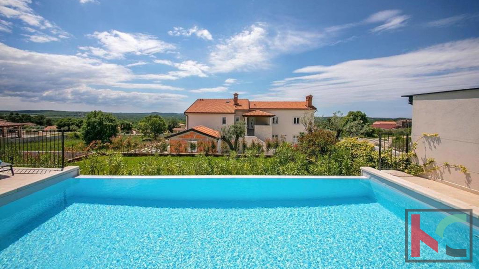 Istria, Sveti Lovreč, villa with 4 rooms and swimming pool #sale