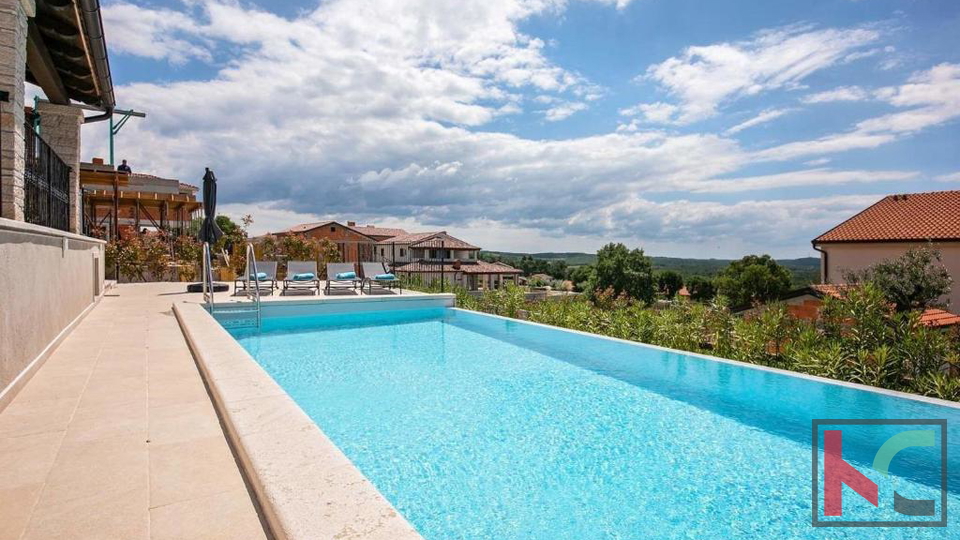 Istria, Sveti Lovreč, villa con 4 locali e piscina #vendita