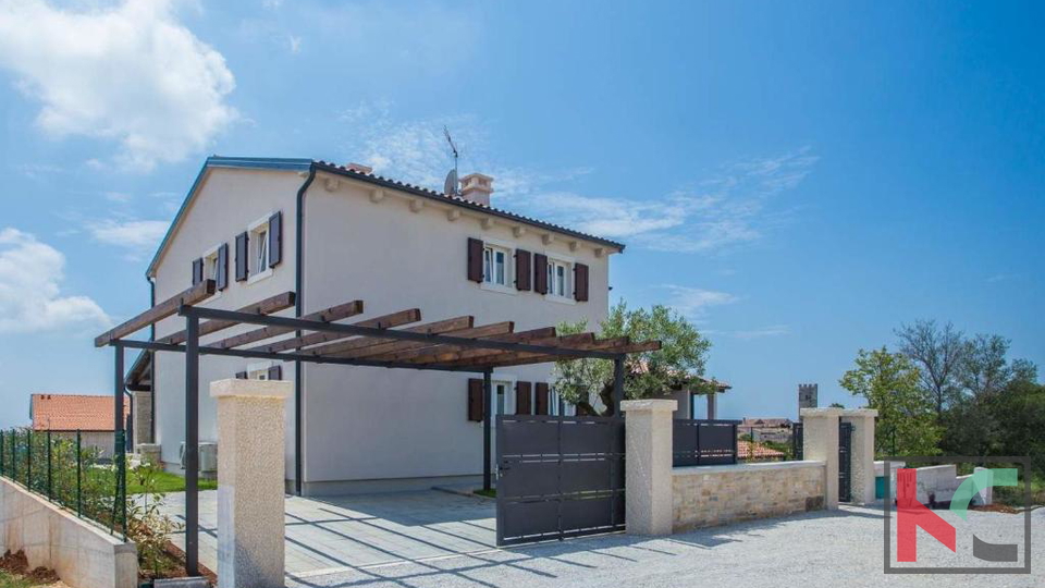 Istria, Sveti Lovreč, villa with 4 rooms and swimming pool #sale