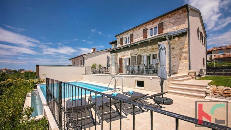 Istria, Sveti Lovreč, villa with 4 rooms and swimming pool #sale