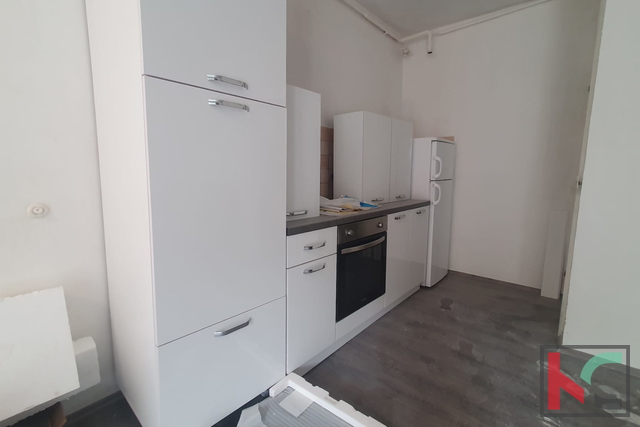 Pula, Veruda, appartamento 56,10 m2 in posizione ambita, con ascensore, #vendita