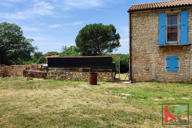 Istrien, Sveti Lovreč, renoviertes Steinhaus mit Pool, Haus zur Renovierung auf einem Grundstück von 9235m2, #Verkauf