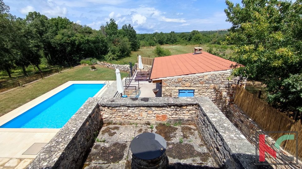 Istria, Sveti Lovreč, renovated stone house with swimming pool, house for renovation on a plot of 9235m2, #sale