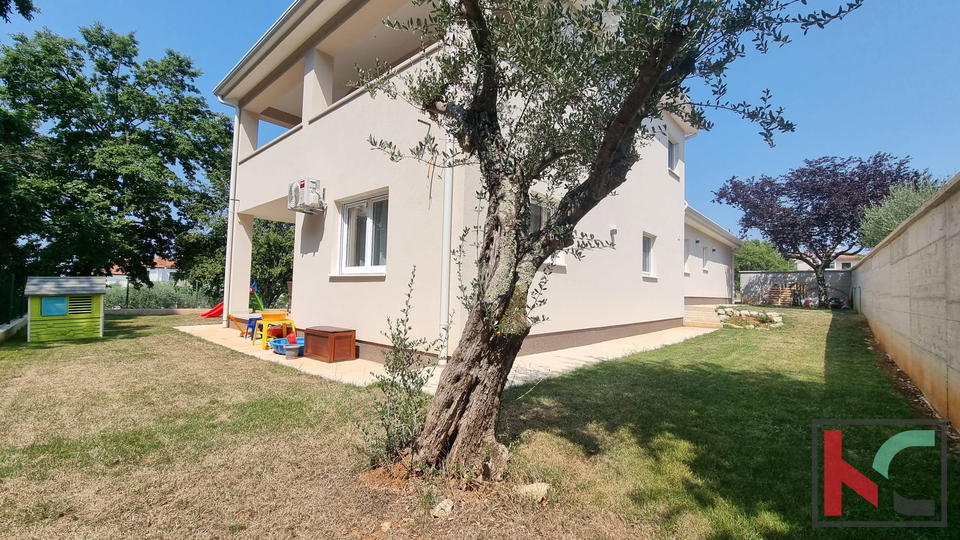 Spacious villa in a quiet location - 192.56 m2 of comfort in the suburbs of Poreč, #sale