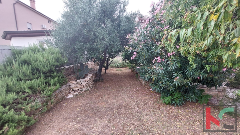 Istrien, Ližnjan, gepflegtes Haus mit angelegtem Garten in ruhiger Lage, teilweise Meerblick, #Verkauf