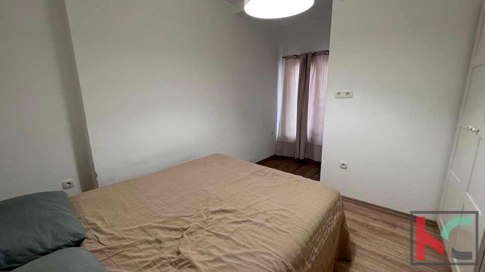 Pula, samostojna hiša 514 m2 z vrtom, delno adaptirana, top lokacija #prodaja