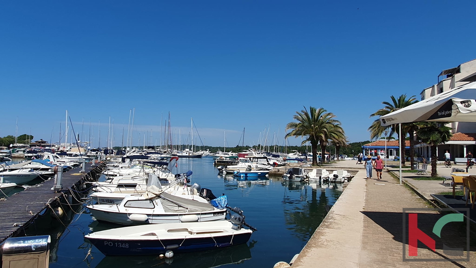 Poreč, Červar Porat, dvosoban stan s galerijom, 100 metara od mora #prodaja