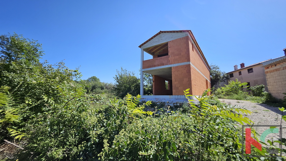 Istrien - Juršići, Haus im Bau 200m2 in ruhiger Lage, #Verkauf