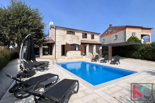 Istrien, Poreč, freistehendes Ferienhaus mit Pool, #Verkauf