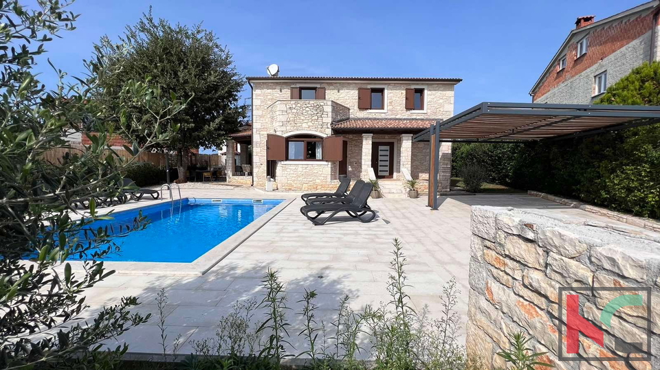 Istria, Parenzo, casa vacanze indipendente con piscina, #vendita