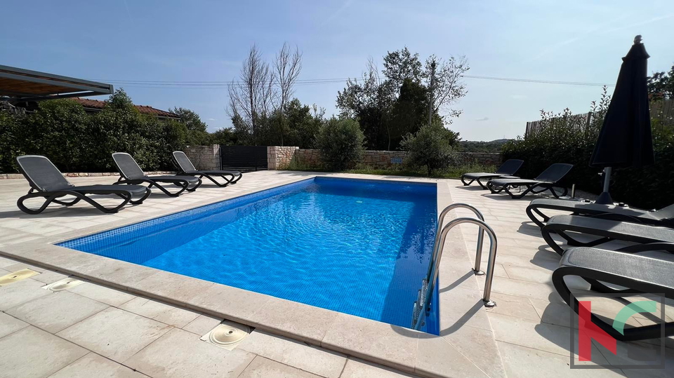 Istria, Parenzo, casa vacanze indipendente con piscina, #vendita