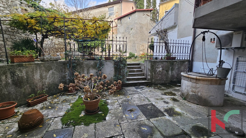 Rovinj, Old Town, beautiful apartment 82m2 2SS+DB #sale