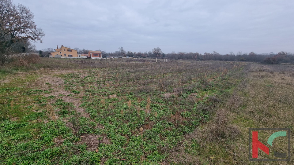 Istra, Svetvinčenat, građevinsko i poljoprivredno zemljište 809m2, #prodaja