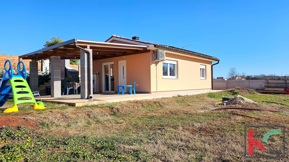 Istria, Loborika, family house with auxiliary building on 703m2 land, construction started, #sale